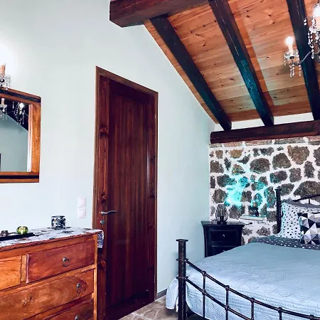 Ermones Emerald Vatos