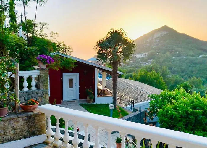 Сasa de vacaciones Ermones Emerald Vátos